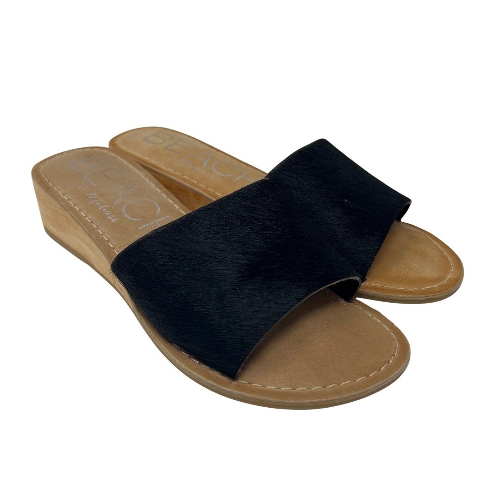 Beach by Matisse Tiki Slides Women 7Mโ Black Cow Hair Leather Wedge Sandals